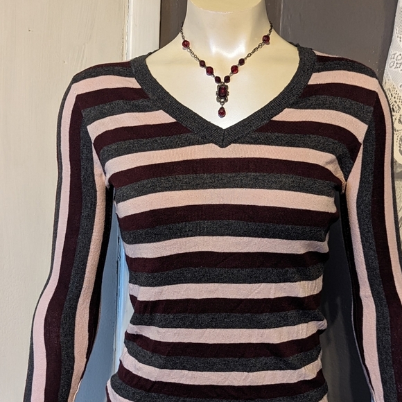 '90s Y2k style v neck sexy stripe Worthington long sleeve sweater small sporty - Picture 6 of 7